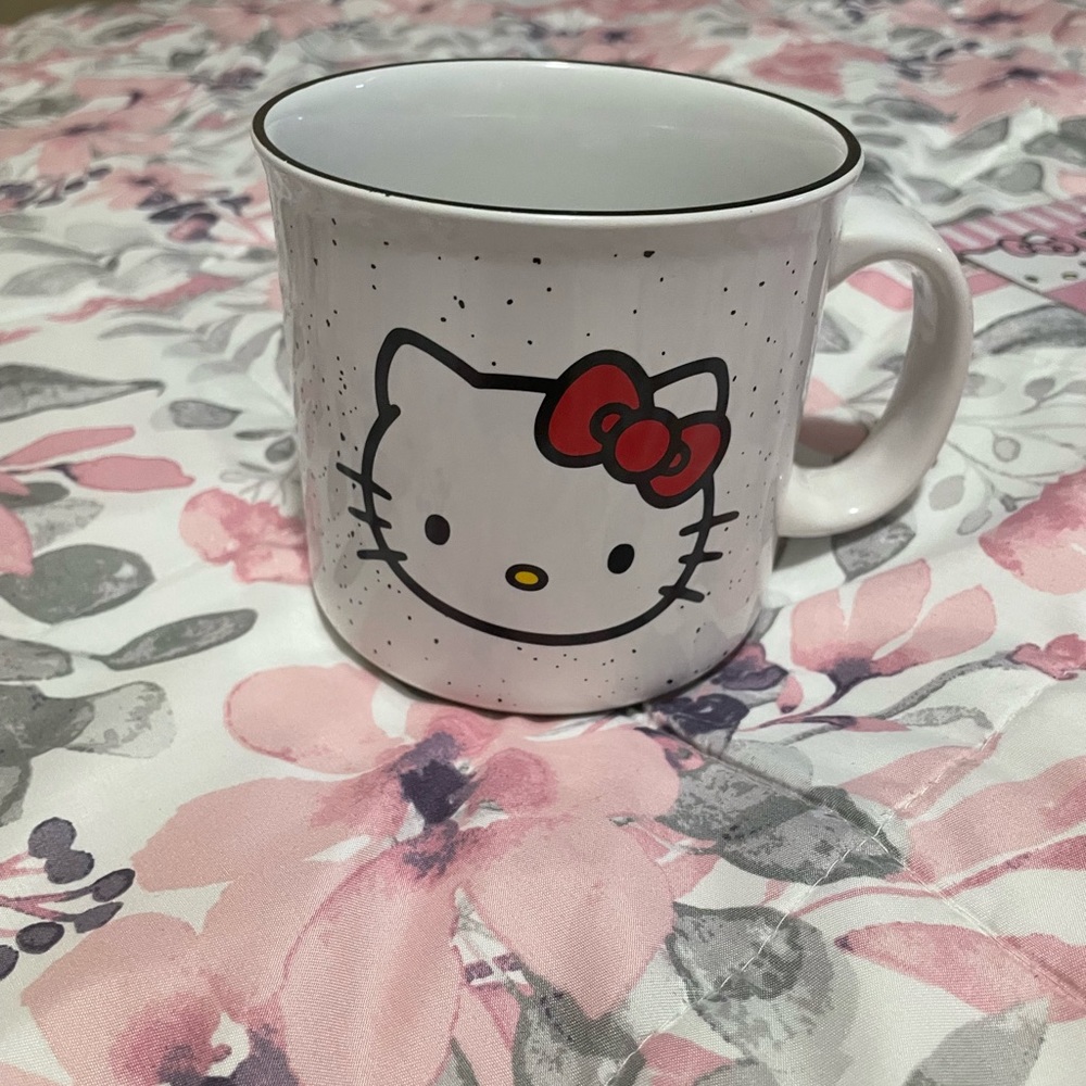 New Hello hello kitty mug